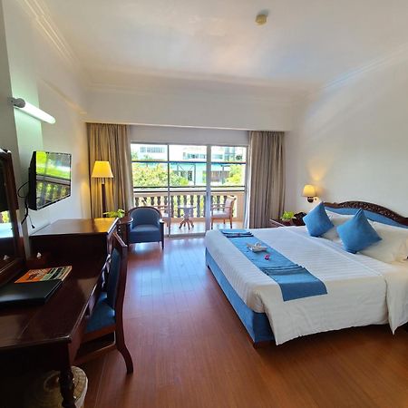 Hotel Somadevi Angkor Premium à Siem Reap Extérieur photo