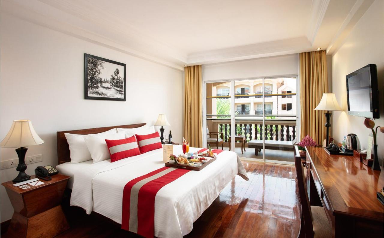 Hotel Somadevi Angkor Premium à Siem Reap Extérieur photo