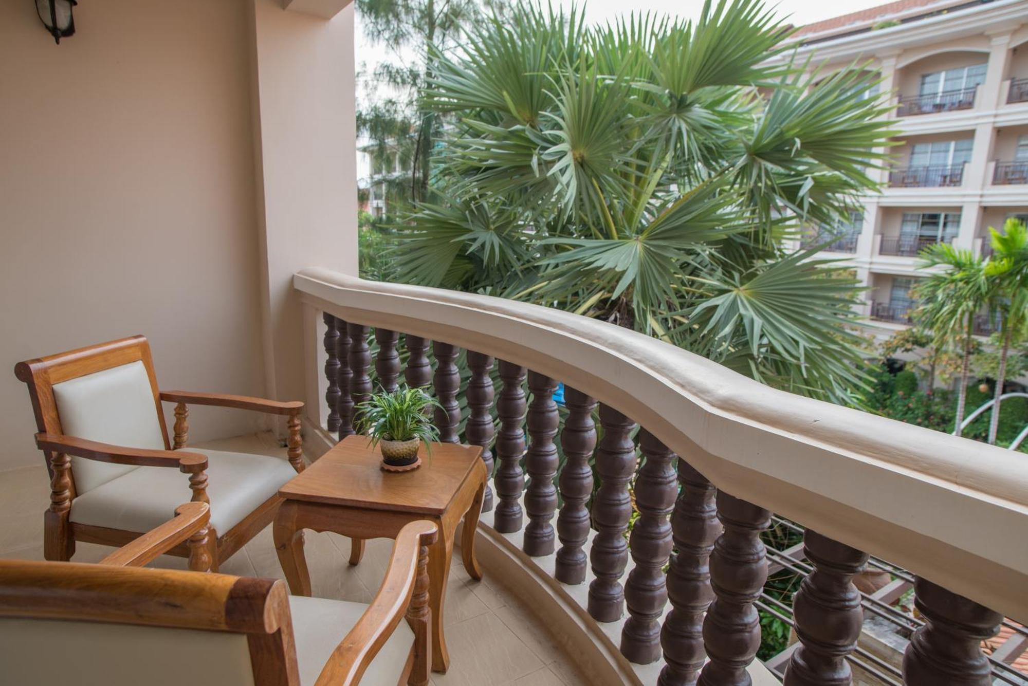 Hotel Somadevi Angkor Premium à Siem Reap Extérieur photo