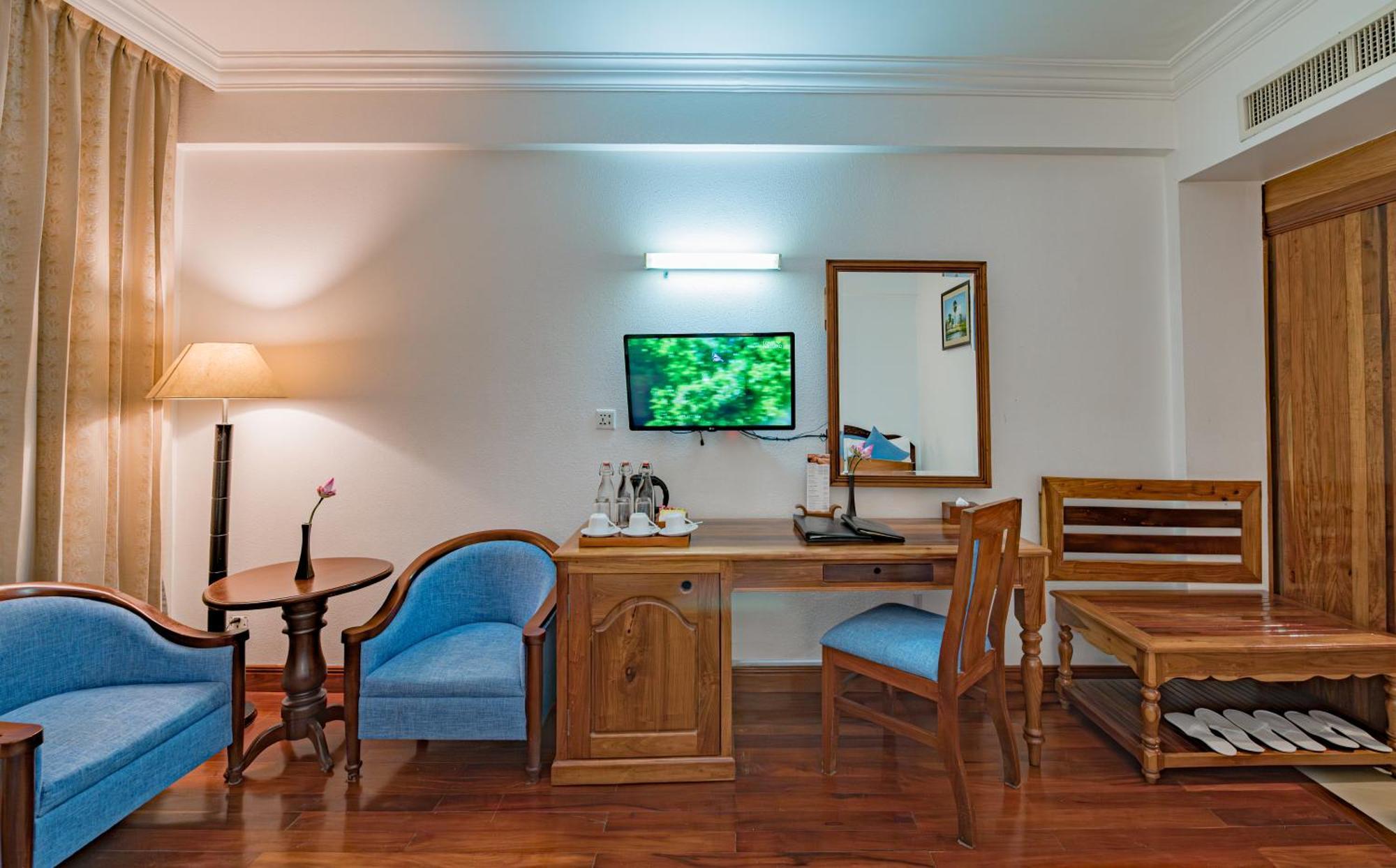 Hotel Somadevi Angkor Premium à Siem Reap Extérieur photo