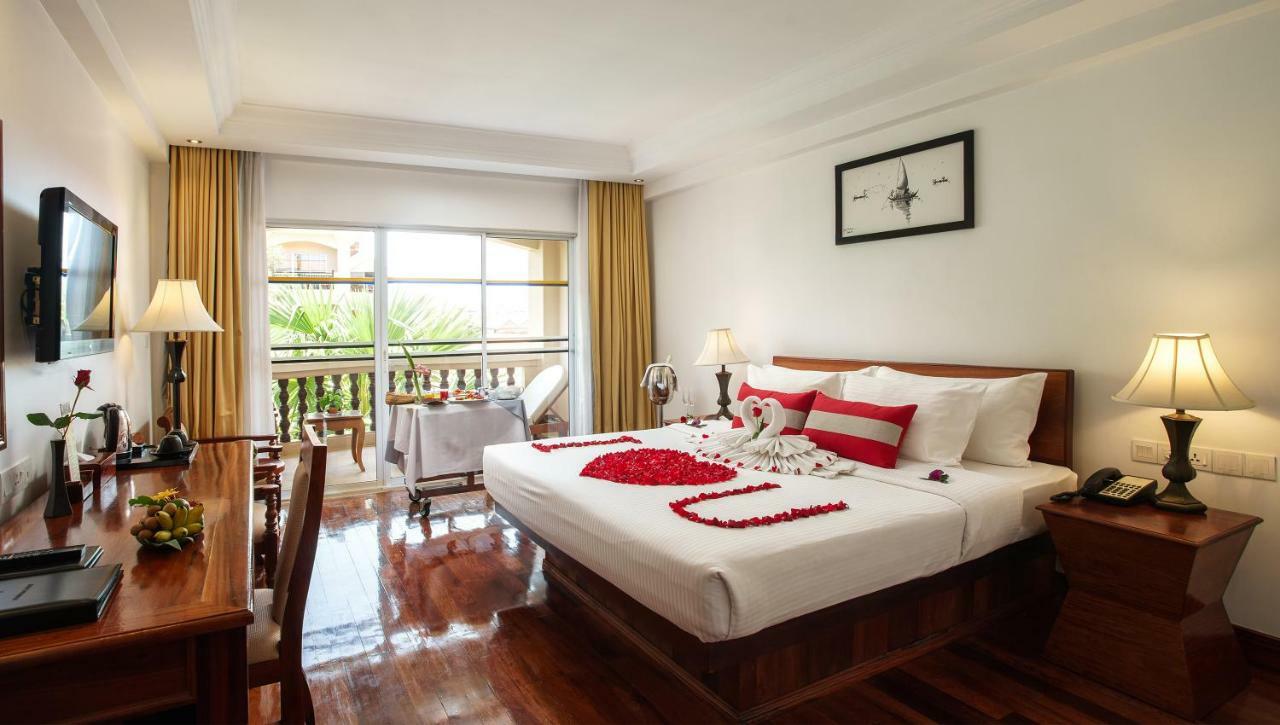 Hotel Somadevi Angkor Premium à Siem Reap Extérieur photo